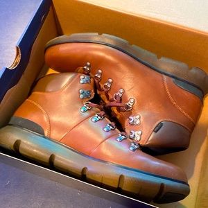 Cole Haan ZeroGrand Omni Hiker 360 Waterproof Boots 9 1/2 Like New — Worn Once